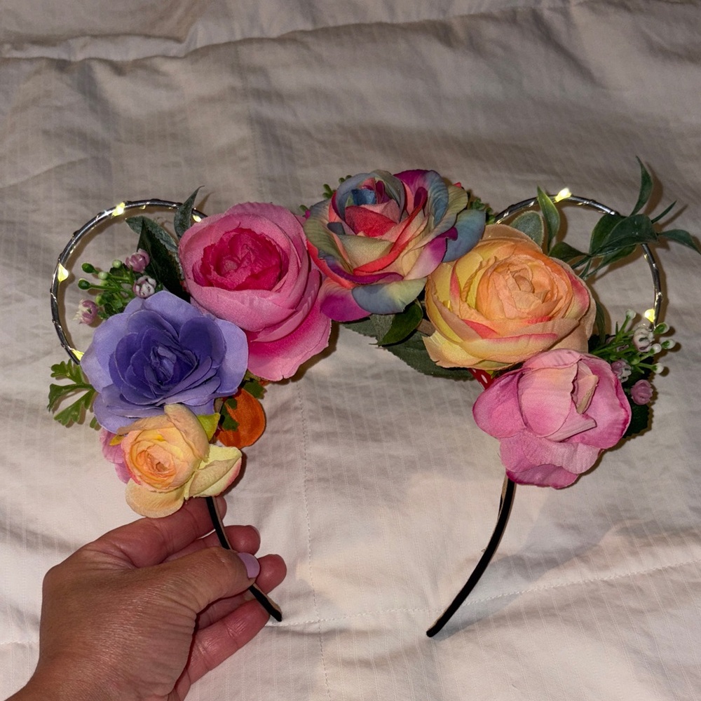 Floral Headband with Multicolor Roses - Picture 3 of 5